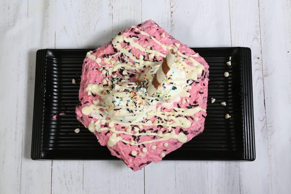 Cotton Candy Crunch Bubble Waffle